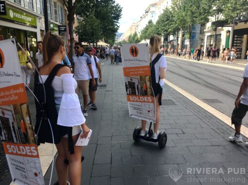 Tanta Jeanna & Madame Finna | Hoverboard & Sac à dos Publicitaire