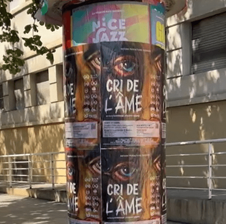 Affichage sauvage cinq monde