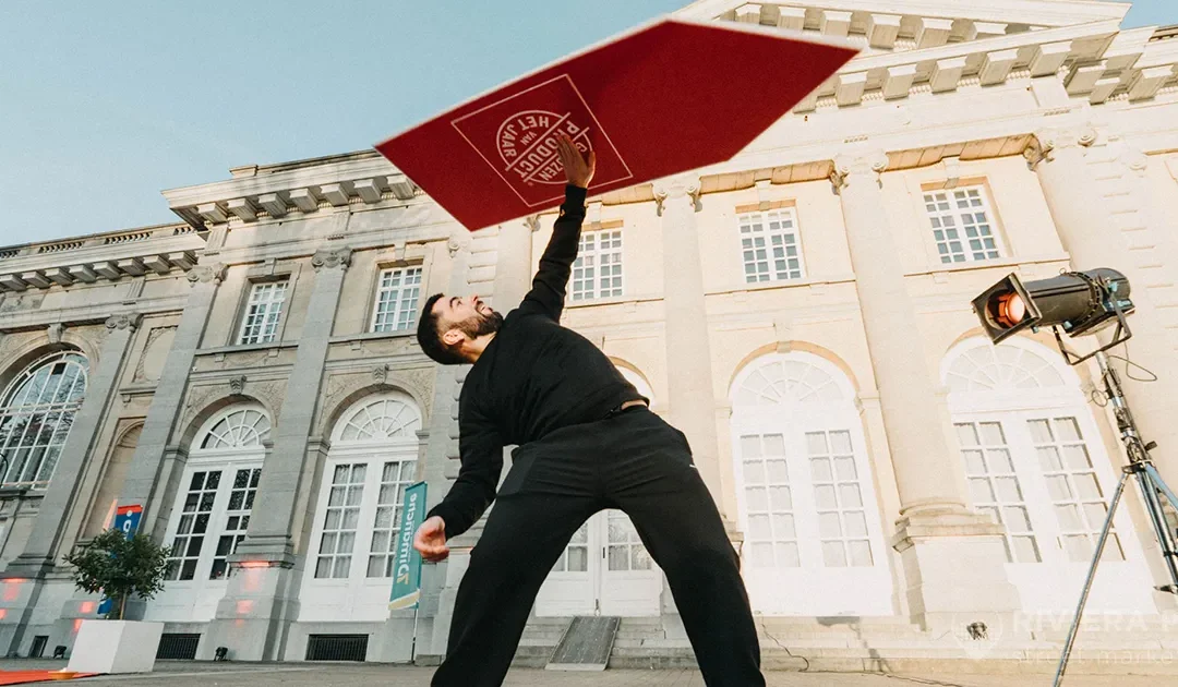 Élu Produit de l’Année – Sign Spinning artistique à Bruxelles pour la cérémonie des lauréats 2025