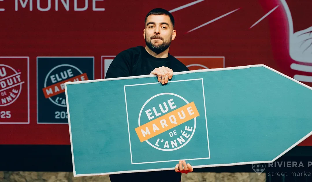 Élu Produit de l’Année – Animation Sign Spinning à Paris pour la cérémonie des lauréats